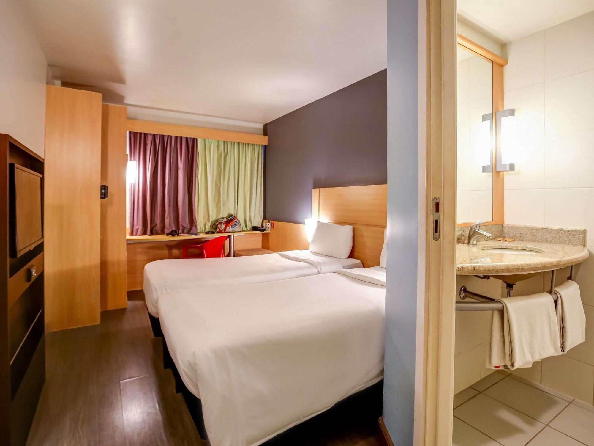 Ibis Barra Da Tijuca 3*